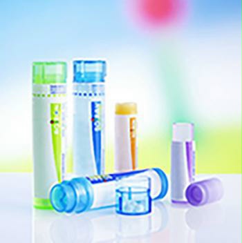Découvrez tous nos produits de la catégorie Homéopathie. Notre équipe pharmaceutique est à votre disposition pour vous conseiller. Trouvez l'intégralité des médicaments d'homéopathie au meilleur prix. Trouvez une pharmacie qui a un médicament homéopathique moins cher à proximité. Appréciez les bienfaits des traitements homéopathiques pour le bien-être de votre corps et votre propre santé. L'homéopathie est une médecine alternative, douce et naturelle, possédant la capacité de traiter différents maux. Elle utilise des principes actifs provenant d'extraits du monde végétal, animal et minéral. Le principe de l'homéopathie se repose sur l’administration de petites doses de substance toxique chez le patient. Ces doses produisent ainsi une réaction d'autodéfense, déterminant pour la guérison du patient. Les médicaments sont en général sous forme de doses ou de tubes granules homéopathiques. Retrouvez sur notre site nos références de médicaments et de formules homéopathiques. Achetez la gamme BOIRON HOMEOPATHIE à prix discount - Livraison gratuite à partir de € .Découvrez les produits BOIRON HOMEOPATHIE au Pas de la Case en Andorre. Si vous cherchez une méthode alternative pour vous soigner ? L'homéopathie est faite pour vous ! Retrouvez tous nos produits et médicaments homéopathique. Découvrez tous nos produits de la catégorie Homéopathie en Andorre. Notre équipe pharmaceutique de Farmacia Les Pistes Pharmacie les Pistes est à votre disposition pour vous conseiller. Distributeurs officiels des meilleures marques d'homéopathie en Andorre, découvrez notre pharmacie et nos traitements, achetez-les comme si vous étiez en France.